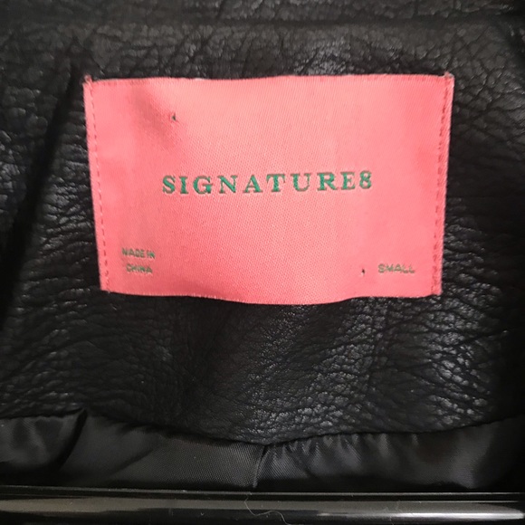 Rose and studded faux leather jacket - Picture 4 of 7